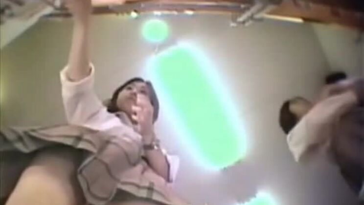 Vídeo XXX de una increíble chica japonesa con lencería muy sexy