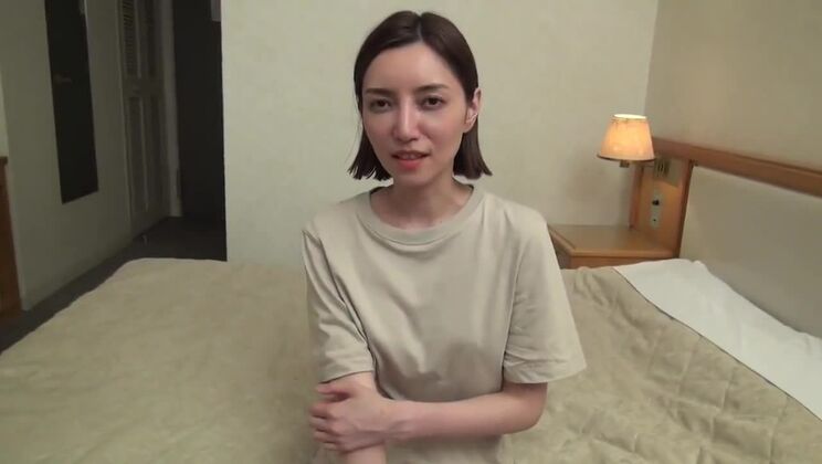 Una dulce japonesa hace realidad sus fantasías más pervertidas.