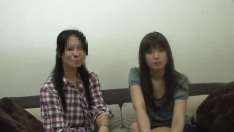 Una divina chica japonesa morena tiene sexo hardcore increíble