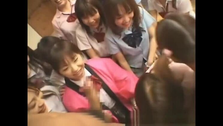 Increíble japonesa huzzy en una actuación hardcore real