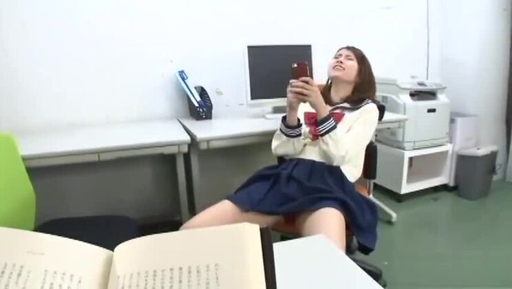 Mujer asiática tranquila