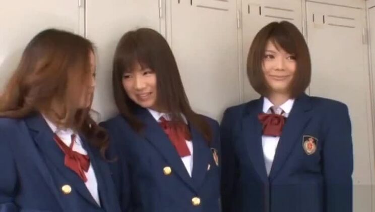 La hermosa asiática de pechos grandes Anri Nonaka en la mejor cinta porno amateur de la historia