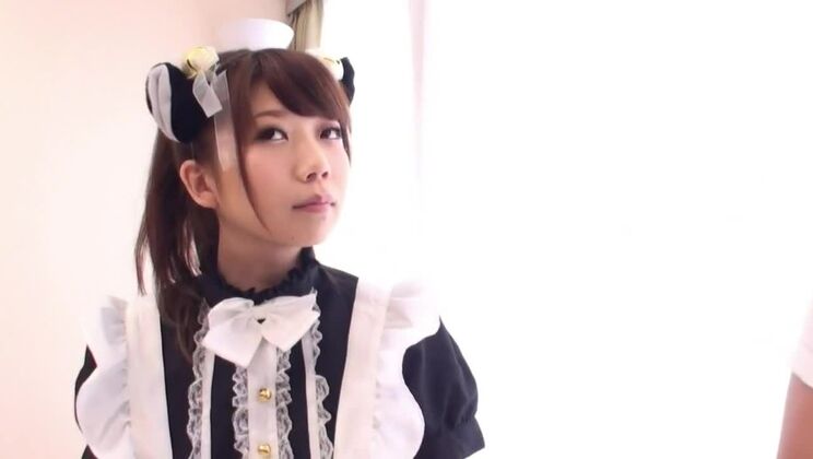 La impresionante japonesa Natsu Aoi encarna su sueño fetichista.