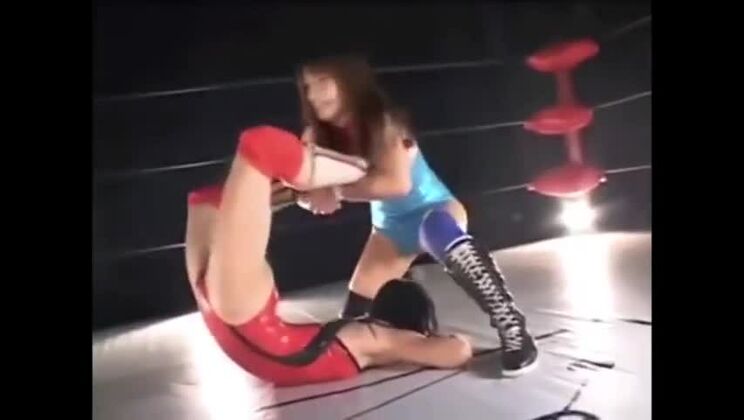 Puta japonesa ambrosíaca en gran porno amateur