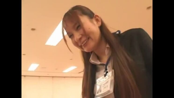 Vídeo pornográfico público protagonizado por Kira Okamoto y Tsukasa Minami.