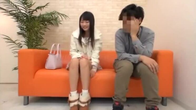 Impresionante prostituta japonesa de pechos voluptuosos