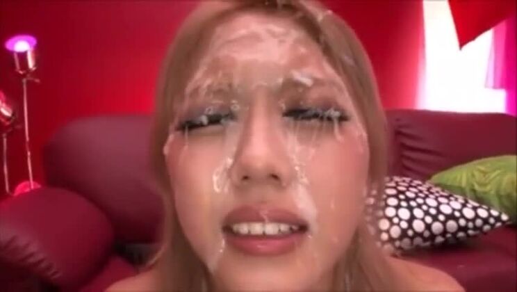 Increíble rubia japonesa promiscua protagonizando un vídeo de sexo explícito