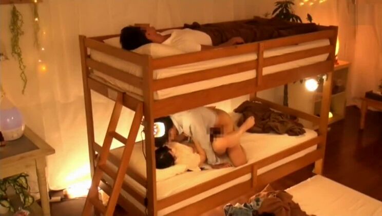 Puta japonesa burlándose