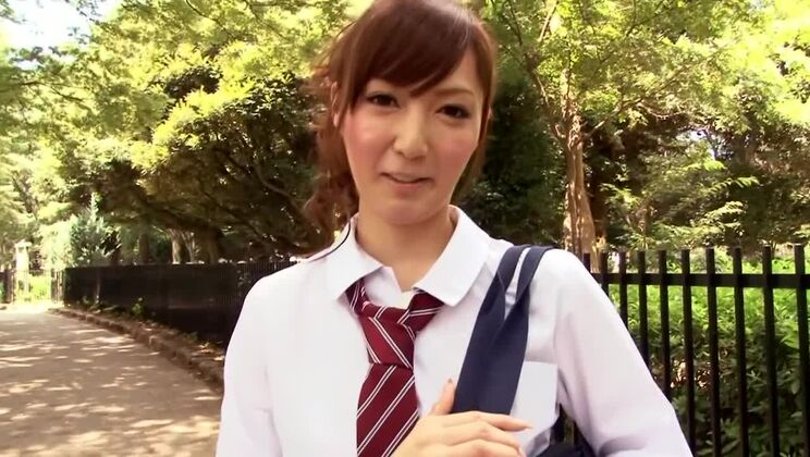 Increíble chica japonesa en un vídeo porno amateur real