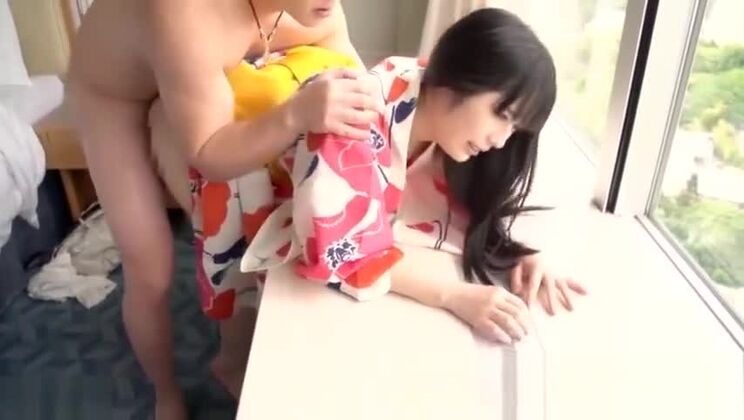 Mujer oriental provocativa