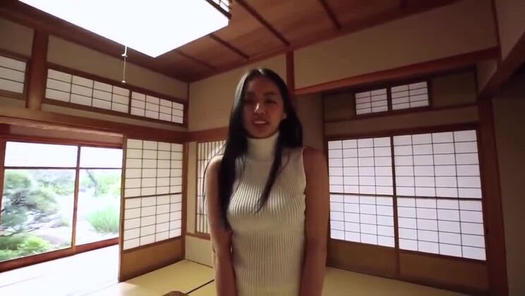 Bonita chica oriental