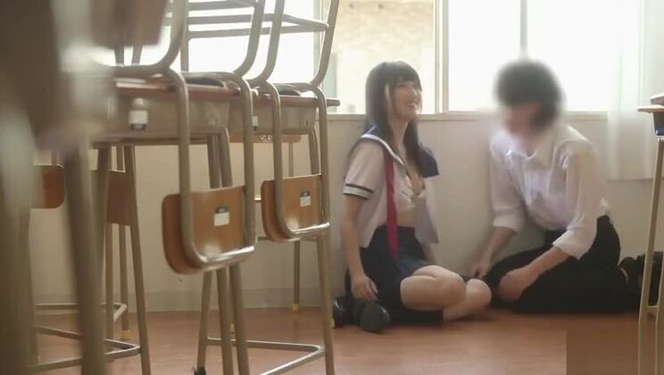 La divina asiática María Wakatsuki