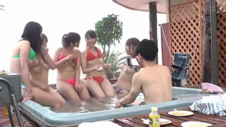 Atractiva prostituta asiática