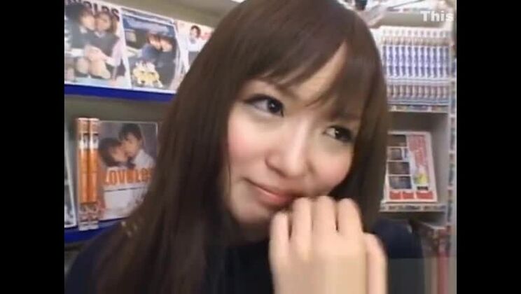 Linda zorra japonesa peluda