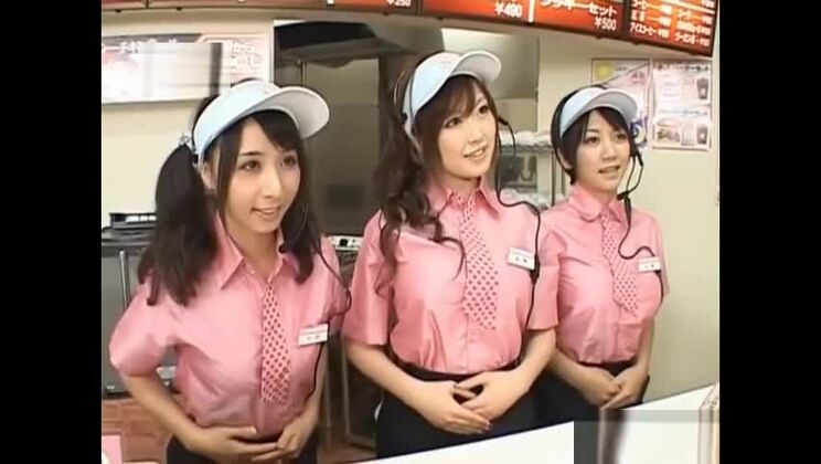 La impresionante japonesa Nadia fue golpeada muy fuerte.