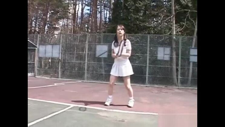 Deslumbrante chica japonesa en un vídeo de sexo duro real