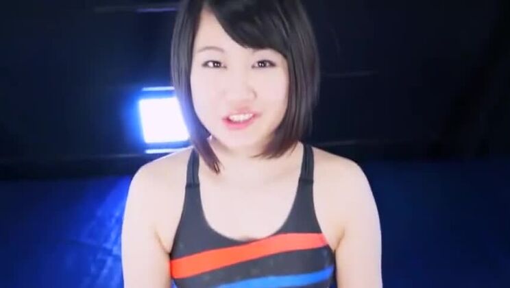 Una seductora japonesa tiene sexo duro y apasionado.