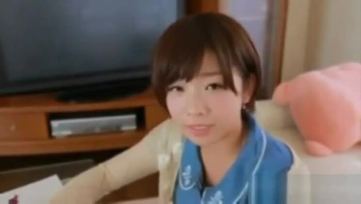 Puta oriental complaciente en vídeo porno fetichista