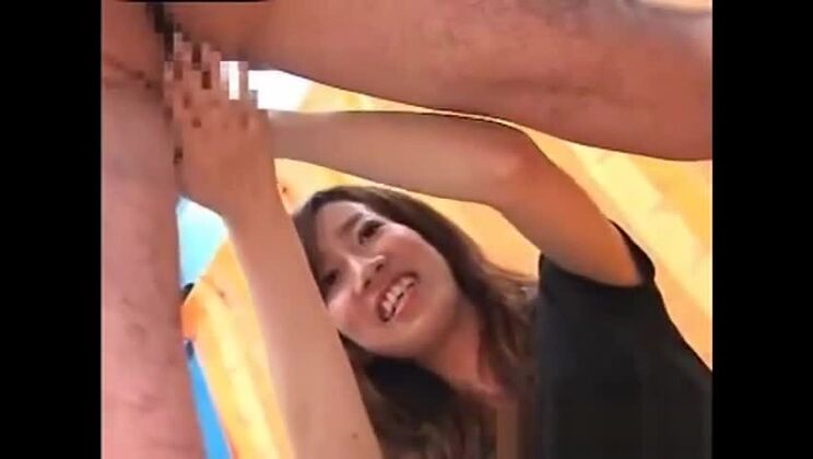 Chica oriental elegante actuando en un increíble video sexual amateur