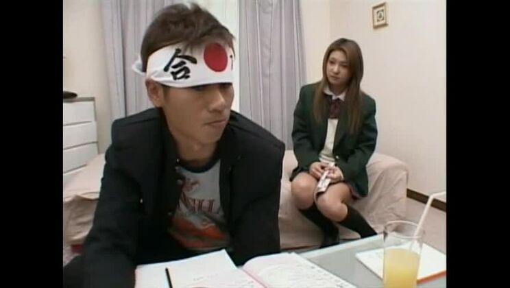 Fabulosa chica japonesa en una increíble escena JAV.