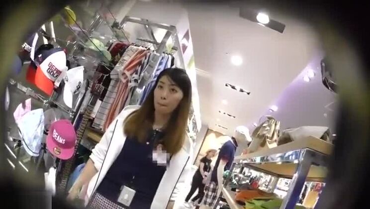 Mira a una chica japonesa en un increíble video JAV, míralo.