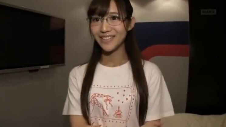 Increíble modelo japonesa en la película JAV sin censura "New Small Tits, Babes"