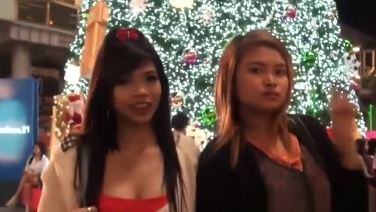 Una asiática amateur rellenita y dulce rellena de polla