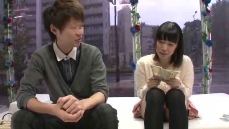 La modelo japonesa más reciente en la película JAV más loca, mírala.