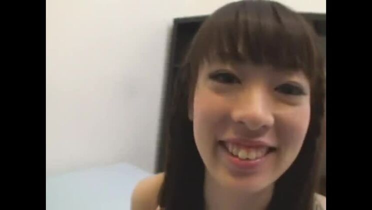 La chica japonesa más sexy, Ririka Hayama, Miho Tachibana en una película JAV de consoladores/juguetes exóticos y sexo oral.