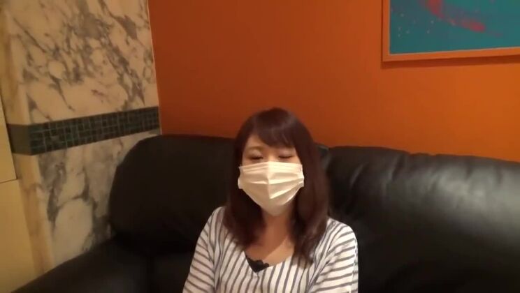 Adolescente japonesa pura folla por primera vez con un desconocido