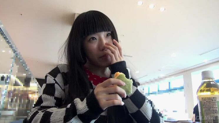 Modelo japonesa extravagante en una fabulosa película JAV en HD con medias.