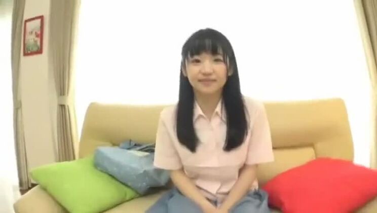 La modelo japonesa más sexy en una gran película JAV, mira el espectáculo.