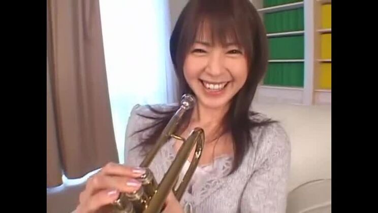 La cachonda puta japonesa Mei Itoya en un increíble vídeo JAV de masturbación manual desde la perspectiva del espectador