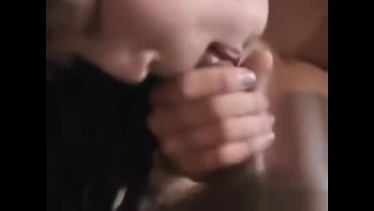 mamada caliente donde abunda el amor lleno de semen