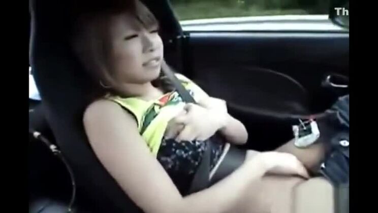 Vídeo porno exótico de una nueva y guapa japonesa.