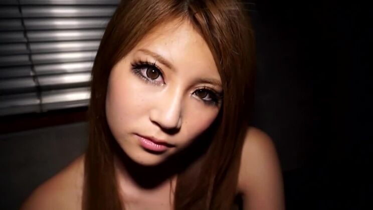 Rino Akane en Conozco el nombre del Primer Ministro, parte 1.2