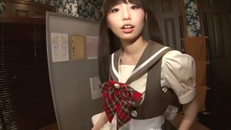 メイドリフレのcourse員さんがイヤらしい事いっぱいしちゃいました！ みなみ