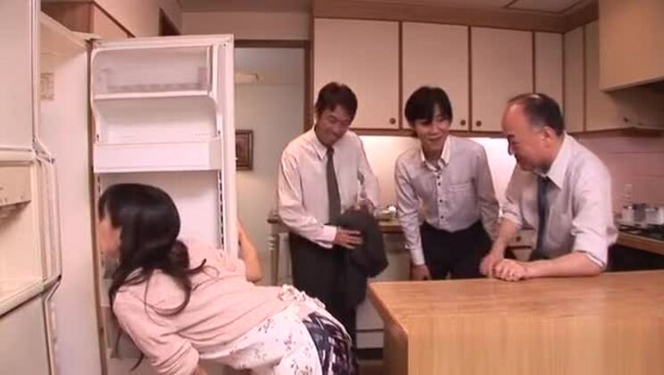 Gangbang exclusivo para asiáticas ardientes