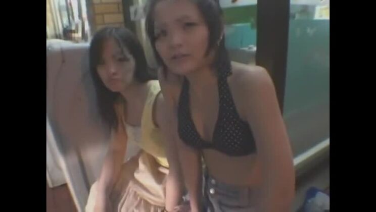Increíble prostituta japonesa en el mejor vídeo JAV de tetas pequeñas.