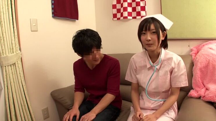 La fabulosa zorra japonesa Yuzu Ogura en una increíble escena JAV de enfermera con grandes tetas.