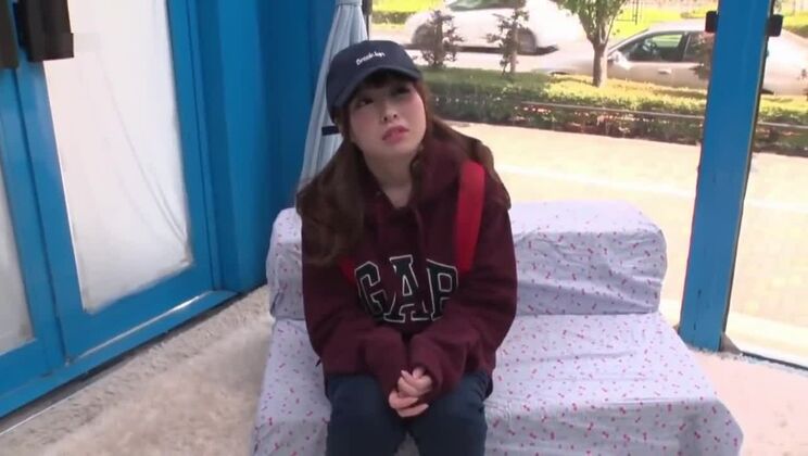 Increíble prostituta japonesa en una película porno japonesa en HD, mírala.