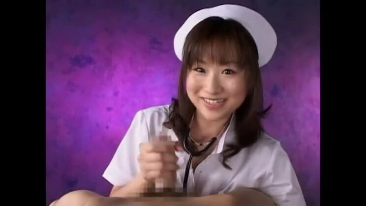 Puta japonesa cachonda en Amazing Nurse, vídeo JAV de eyaculación
