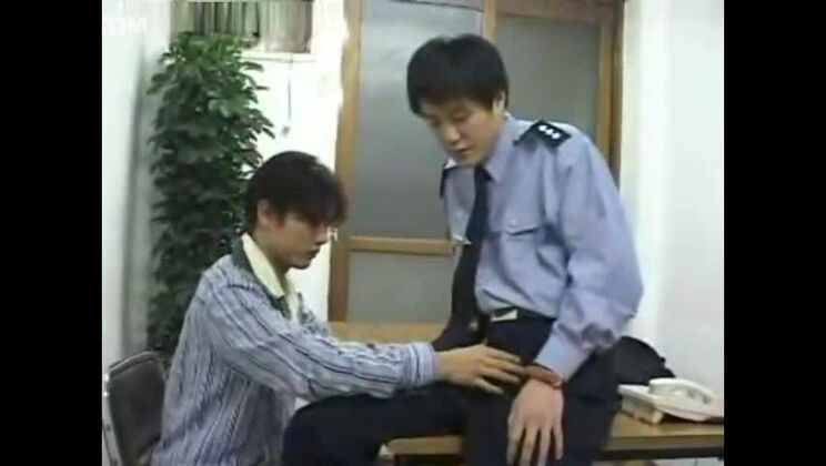 Fantástica zorra japonesa en una escena JAV increíble, es asombroso.