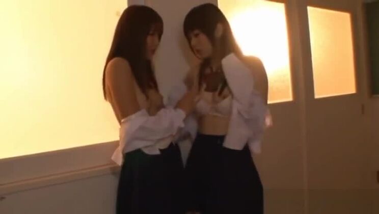 Colegialas japonesas súper sexys parte 3