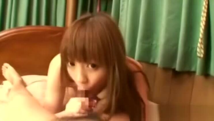 Una japonesa cachonda es follada