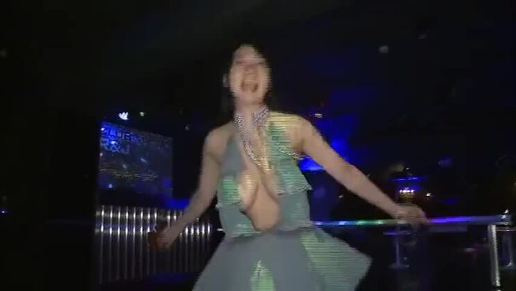 Rui Kiriyama TSDV-41494 Club de baile