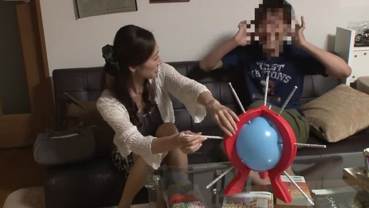 Fabulosa película porno Bukkake, échale un vistazo.