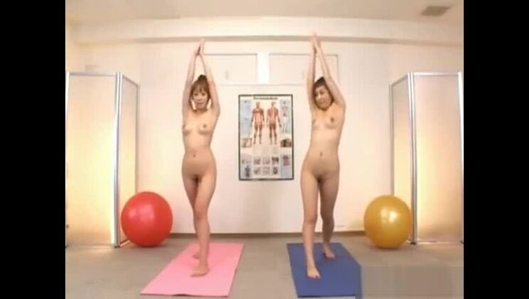 Modelo AV japonesa desnuda