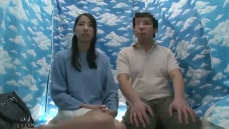 La chica japonesa más loca en un fantástico clip JAV, mira el programa.