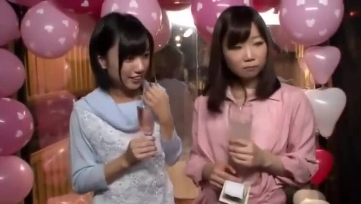 Modelo japonesa cachonda en el vídeo JAV más caliente solo para ti